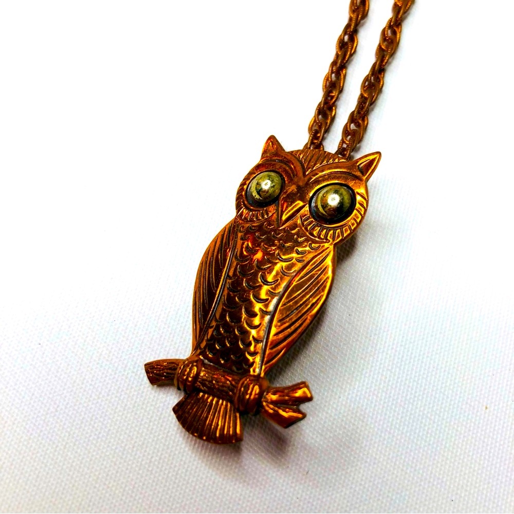 VTG 70s Bronze Owl Pendant Unique Detailed Chain & Carved Charm, Clip Closure